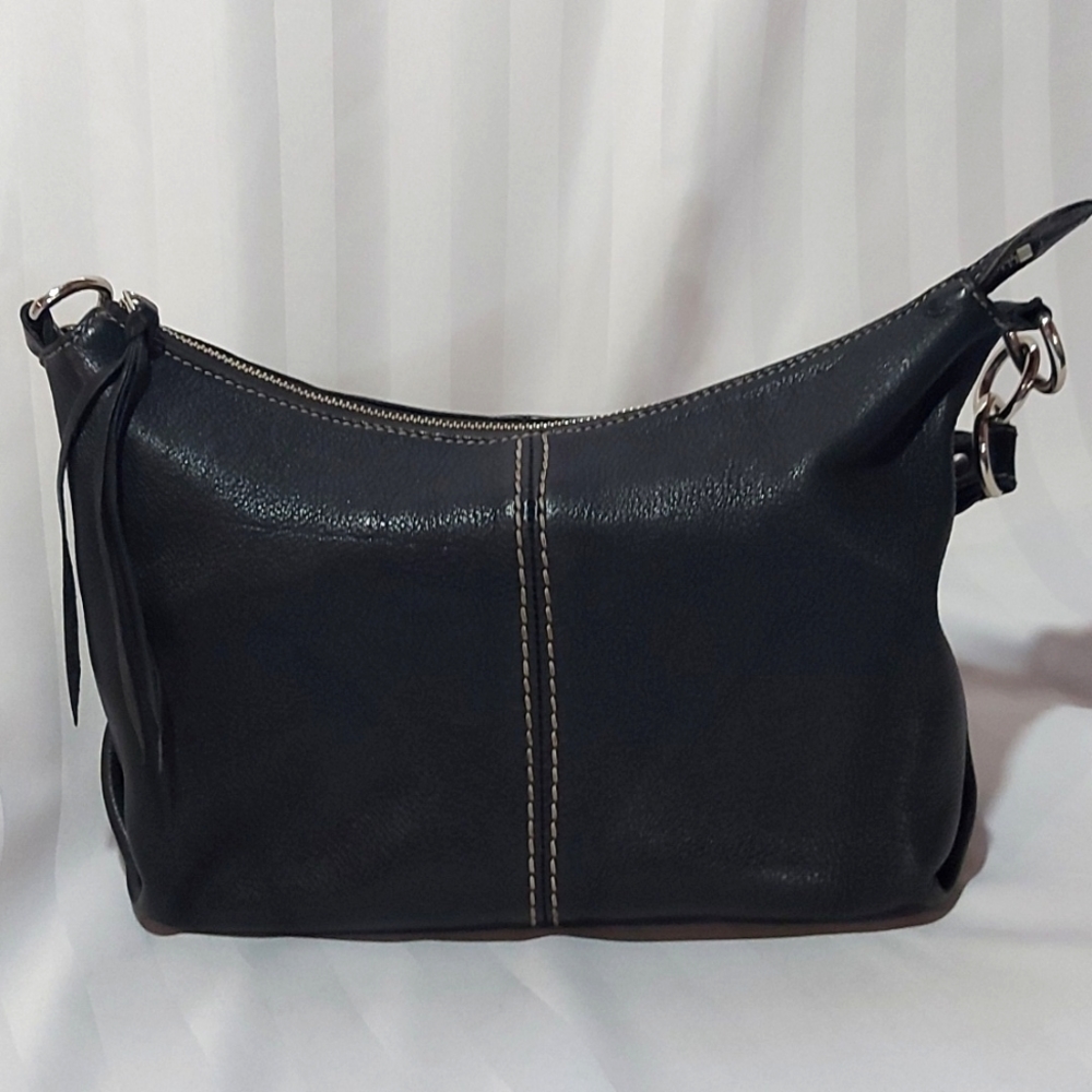 31. ROOTS VINTAGE SHOULDER BAG!